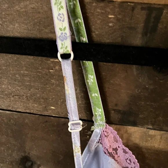 Vintage Victoria's Secret Lavender Floral Chemise with Pink Lace - Picture 6 of 9